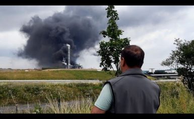 Heftige Explosion im Chemiepark Leverkusen