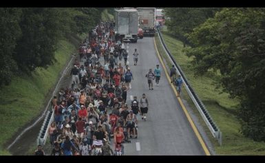 Tausende Migranten durchqueren Mexiko in Richtung Norden